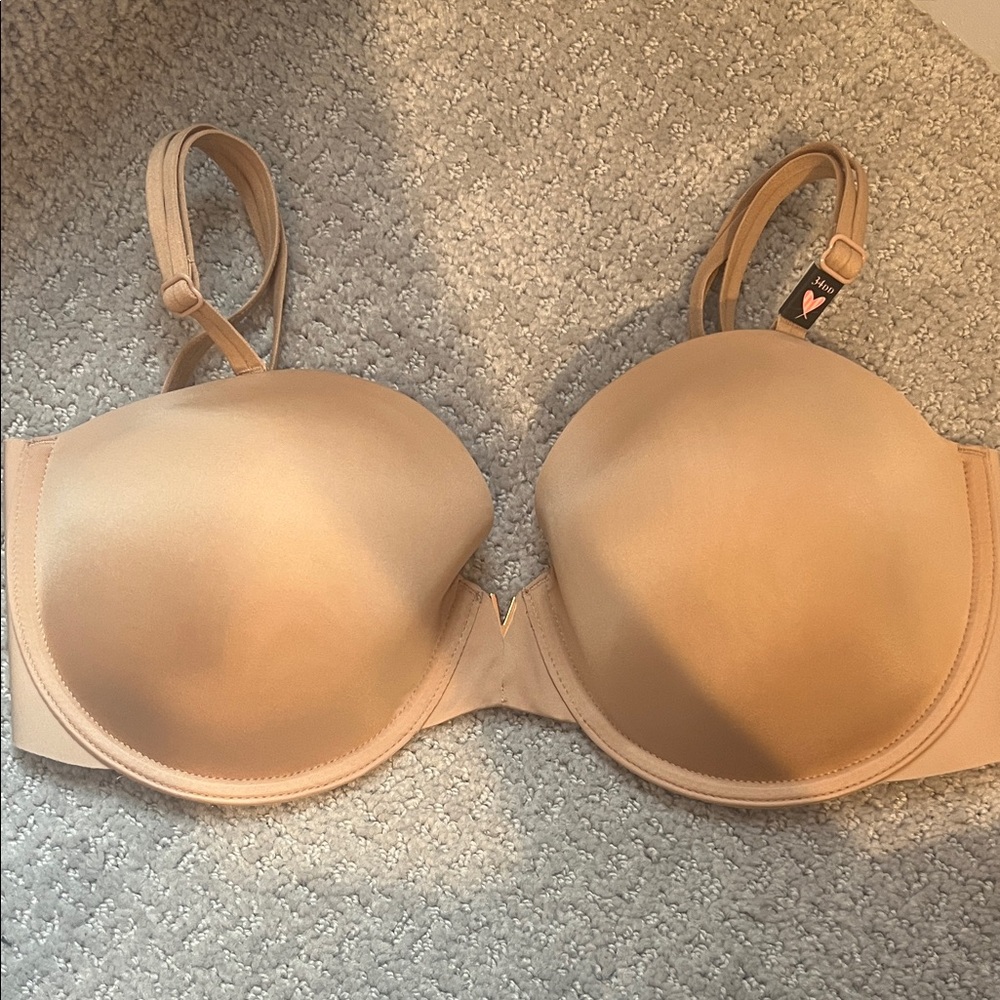 Vistoria’s Secret Mulit-Way Bra 34DD
